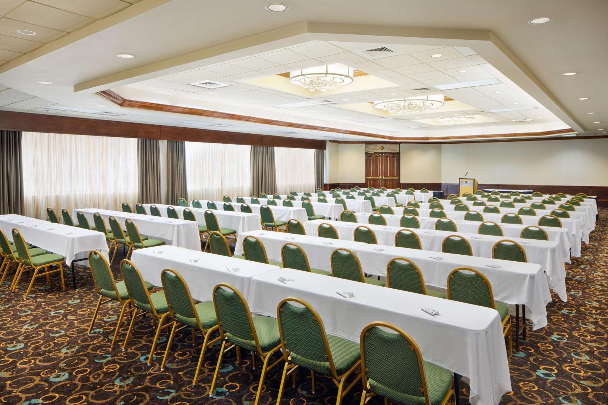 Embassy Suites By Hilton Greensboro Airport Exterior photo