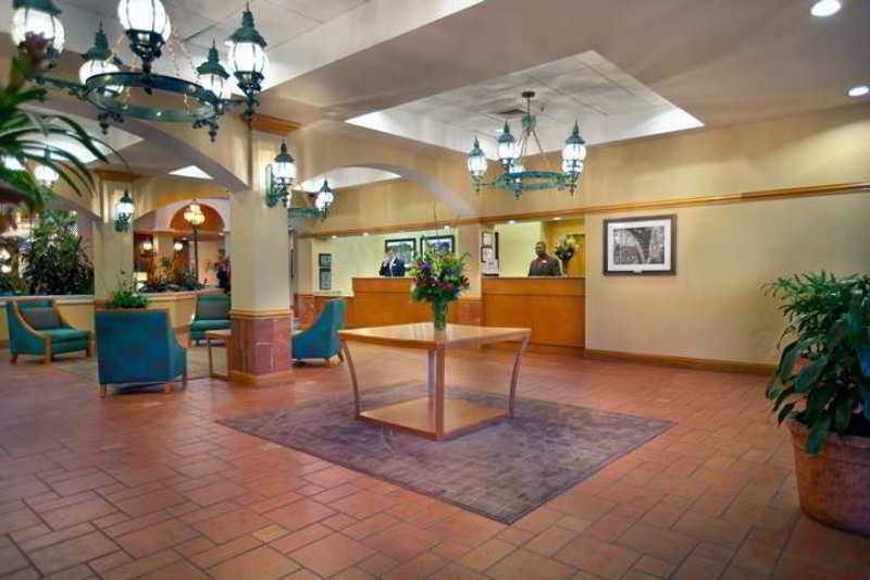 Embassy Suites By Hilton Greensboro Airport Interior photo
